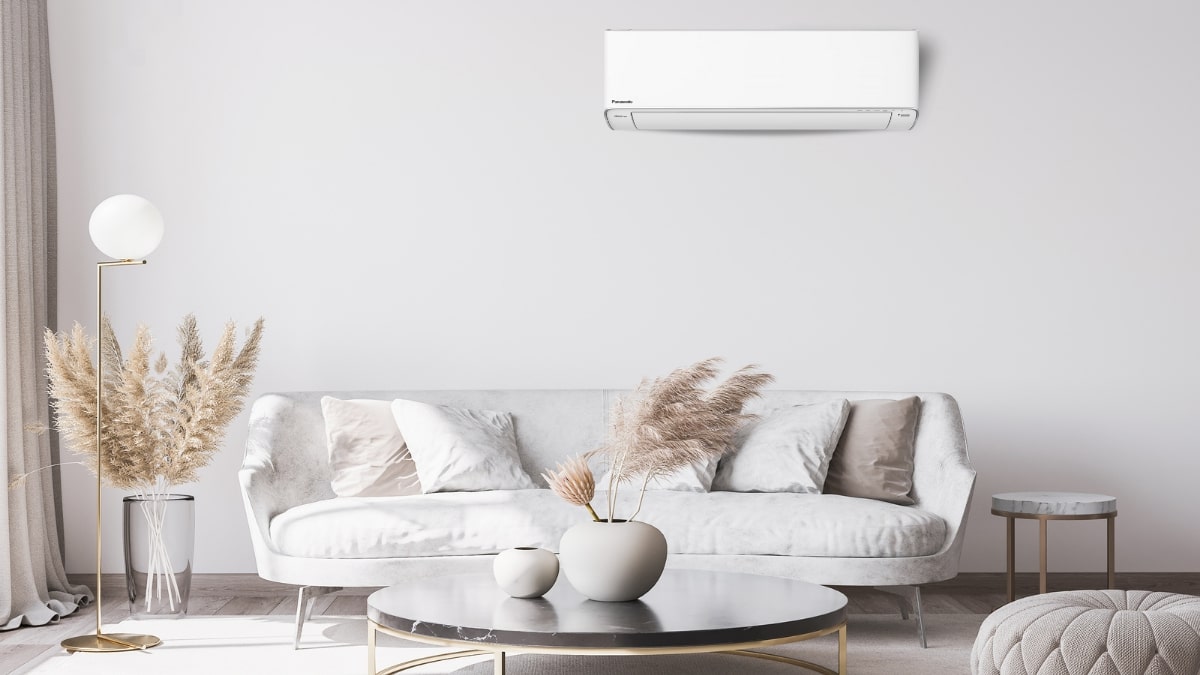 thiet-ke-may-lanh-panasonic-inverter-1-5-hp-cucs-xu12zkh-8 Thiết kế hiện đại của máy lạnh Panasonic Inverter 1.5 HP CU/CS-XU12ZKH-8