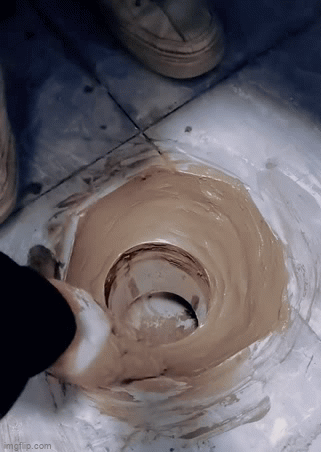 thiet-bi-chinh-tam-xa-bon-cau