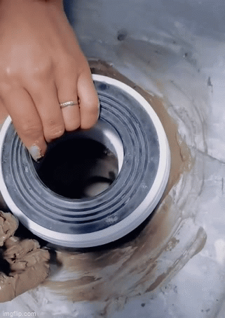 thiet-bi-thay-doi-lo-thoat-thai-bon-cau