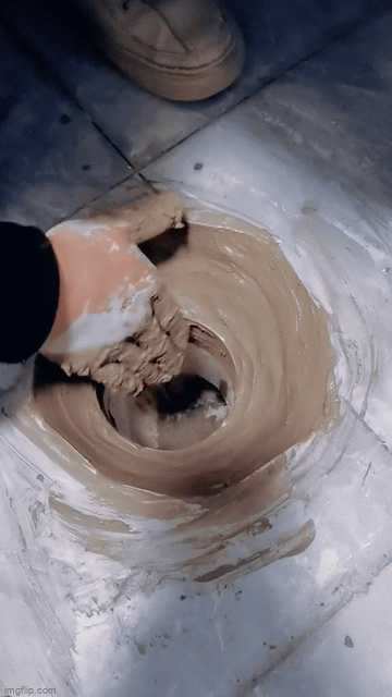 thiet-bi-thay-doi-vi-tri-lap-bon-cau